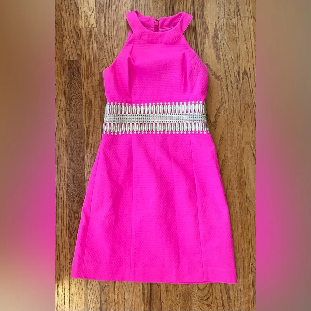 VGC Lilly Ashlyn Shift Dress. Size 2 Magenta Gold.ππ - Picture 1 of 17